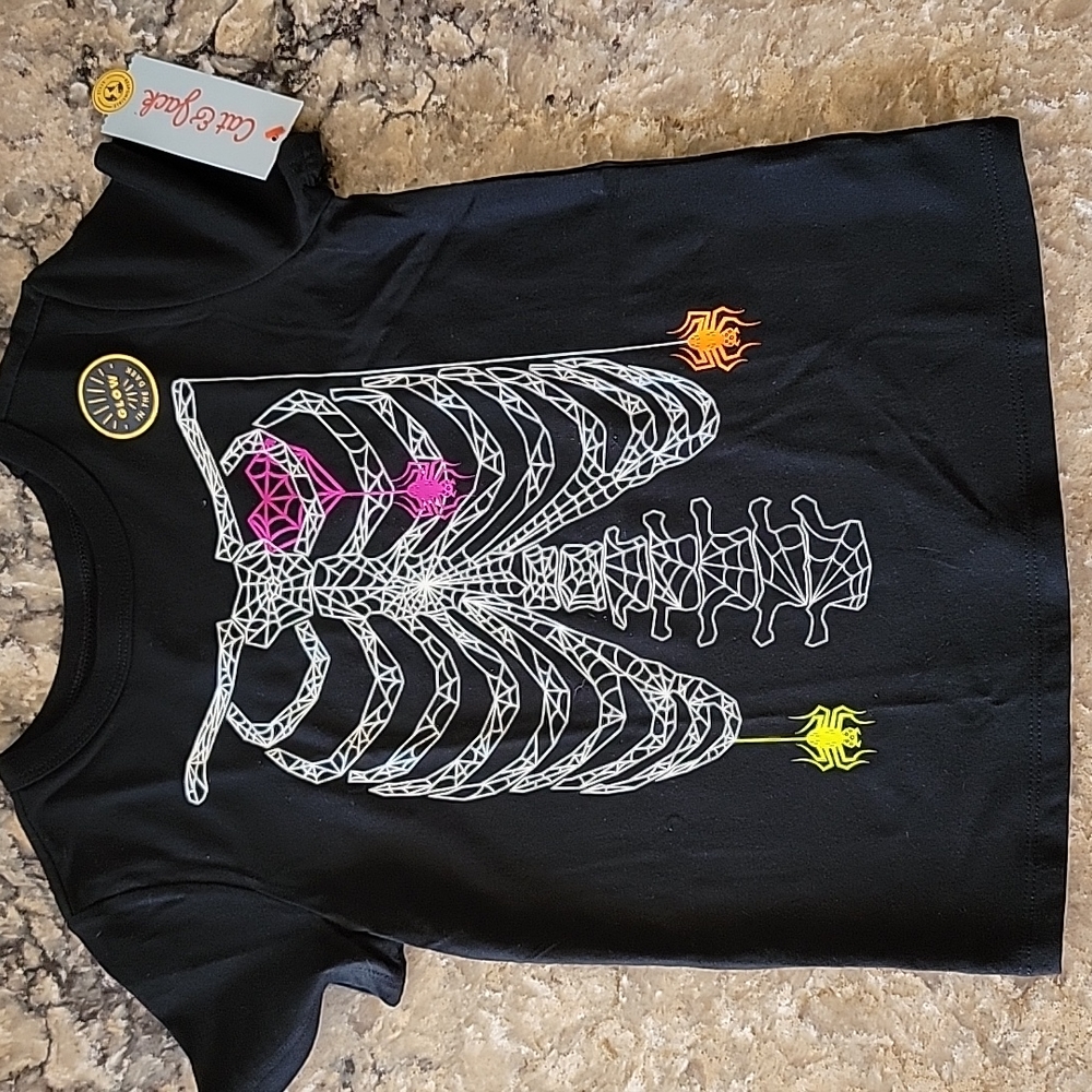 Skeleton 💀 HALLOWEEN TSHIRT 🎃 Cat & Jack sz XSmall 4 - 5 kids
